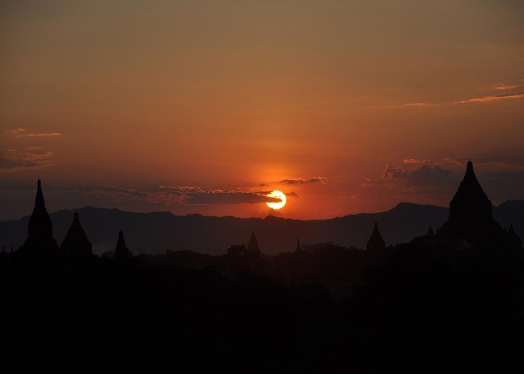 Green Land Motel Bagan Ngoại thất bức ảnh