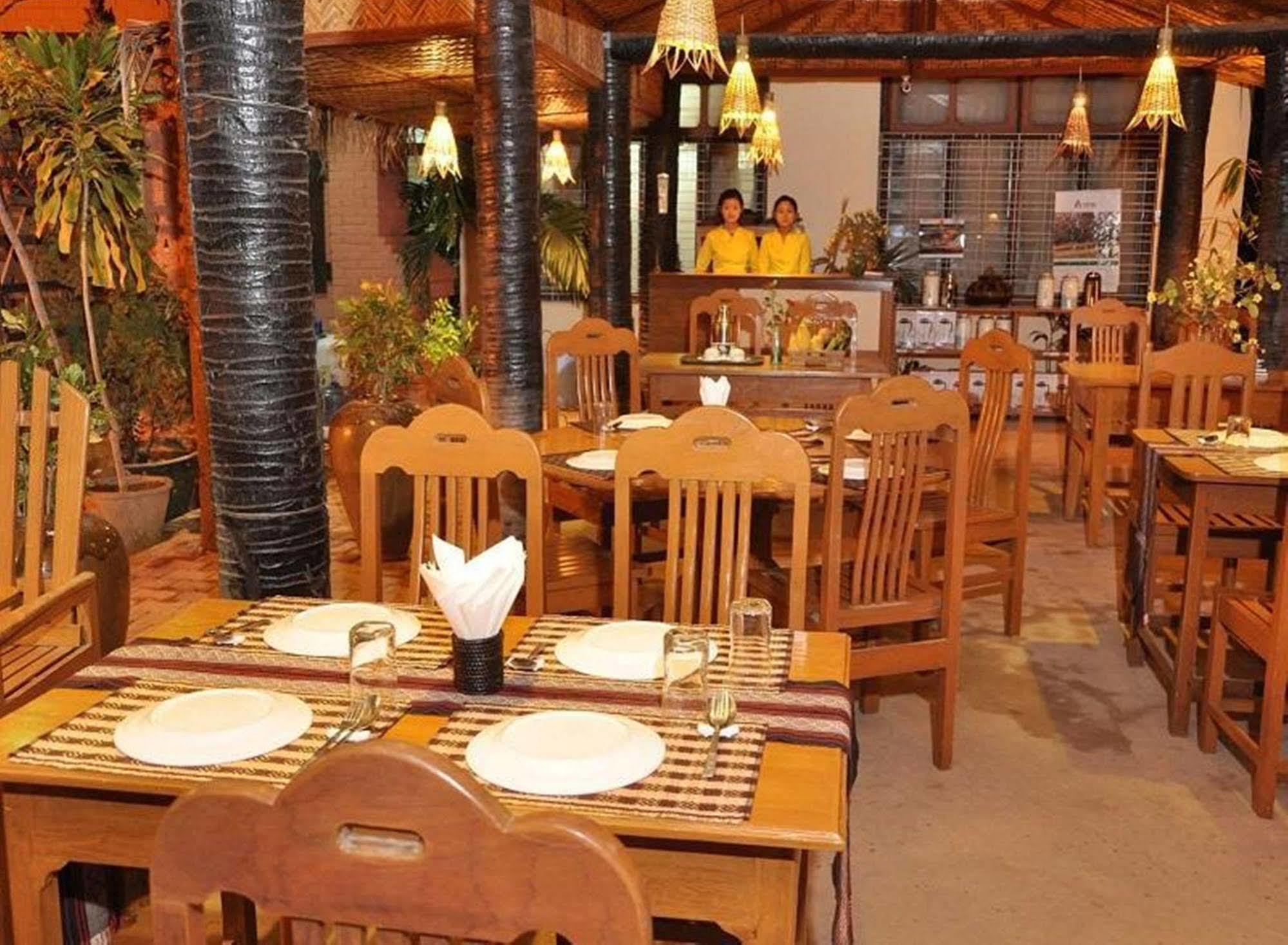 Green Land Motel Bagan Ngoại thất bức ảnh